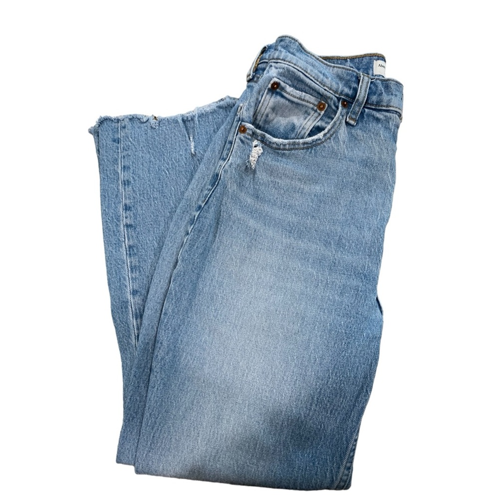 Abercrombie & Fitch Curve Love Kick Flare Ultra High Rise 27 4 Short